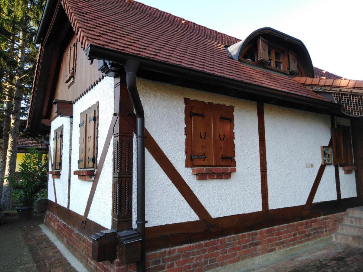 Umjetnicka Etno Kuca Luka Podravske Sesvete Exterior foto